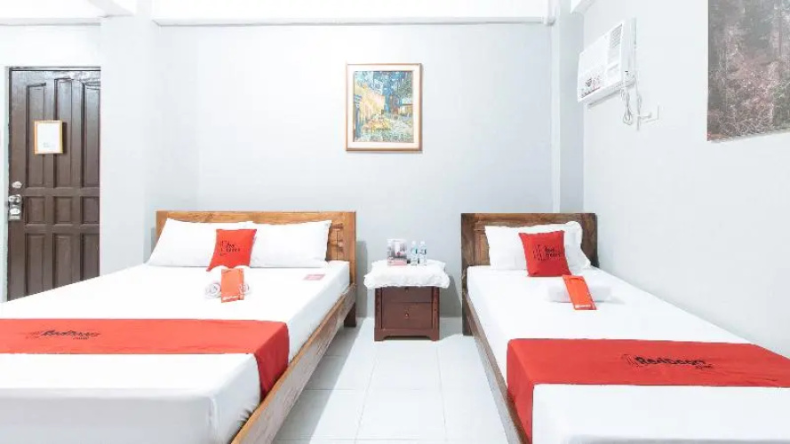 RedDoorz near Pasay Rotonda