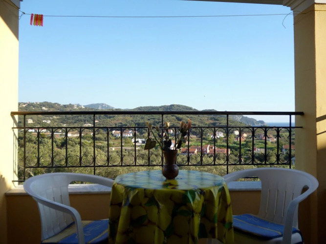 Villa Helen's Apartments