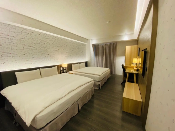 Deluxe Quadruple room