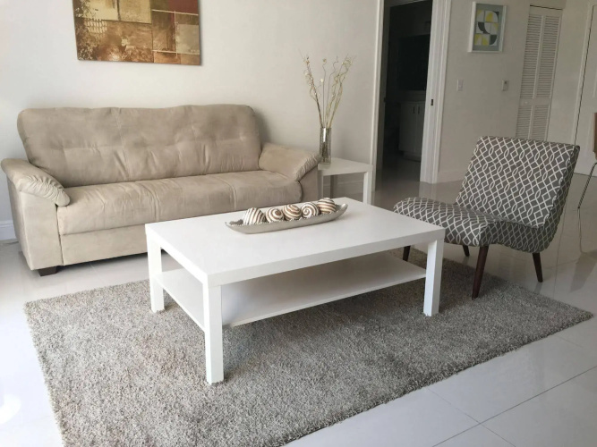 Luxury Suite in Coral Gables by LYX Miami Suites