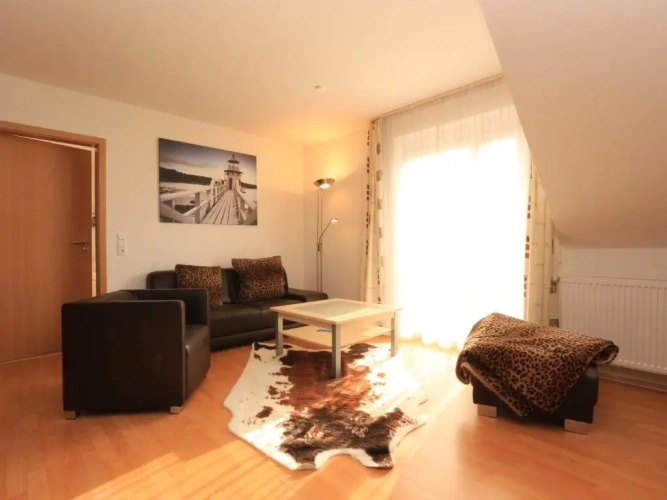 3 Bedrooms Apartment