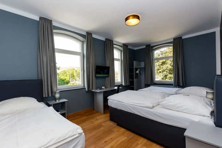 Business Triple room