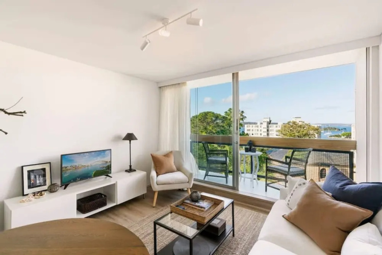 Elizabeth Bay Home With a View Rooftop Pool