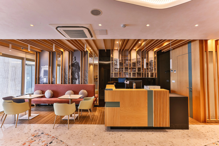 Carine Hotel Centar