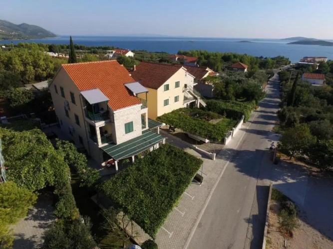 1 Bedroom Apartment with balcony and with view