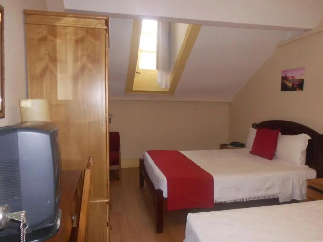 Economy Triple room