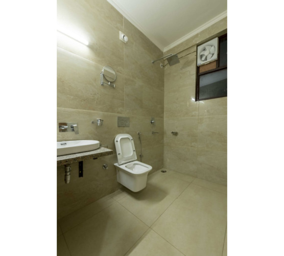Dee Grand Marq Hotel