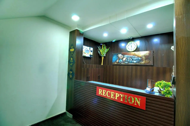 Hotel Staayz Premium