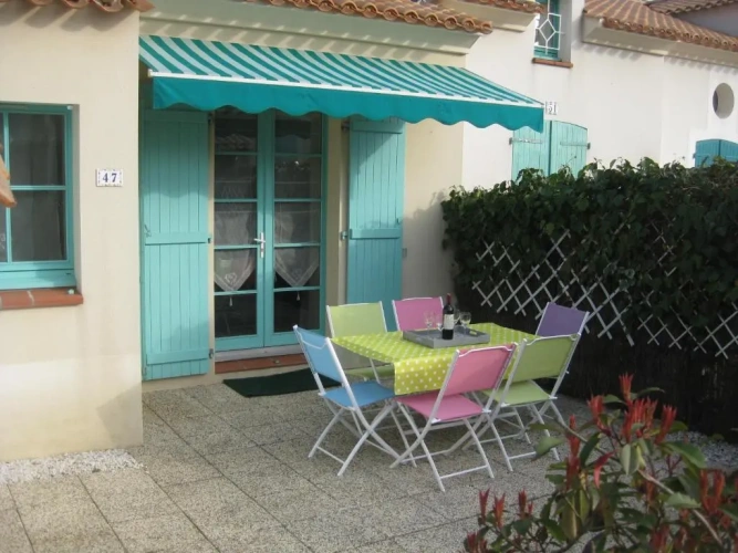 2 Bedrooms Cottage
