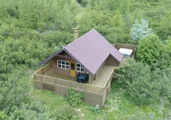 3 Bedrooms Cottage
