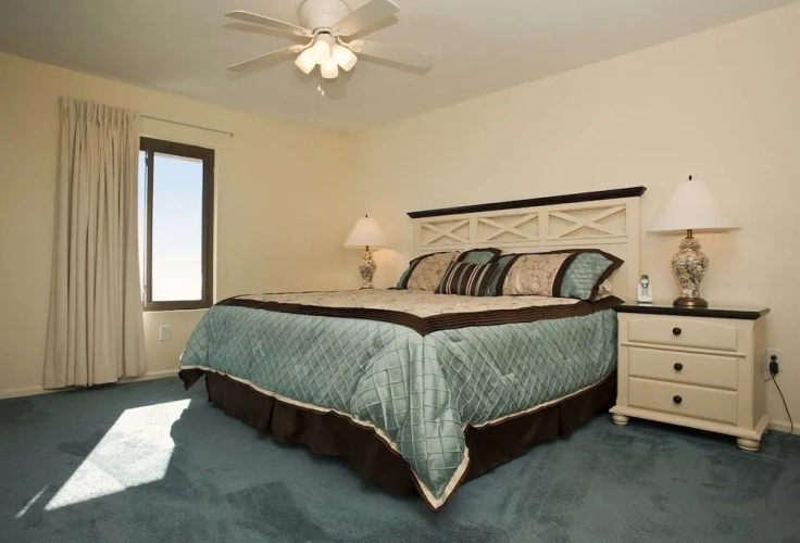 3 Bedrooms Standard room with view