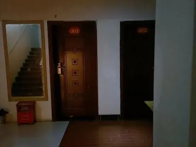 Yixing Hotel
