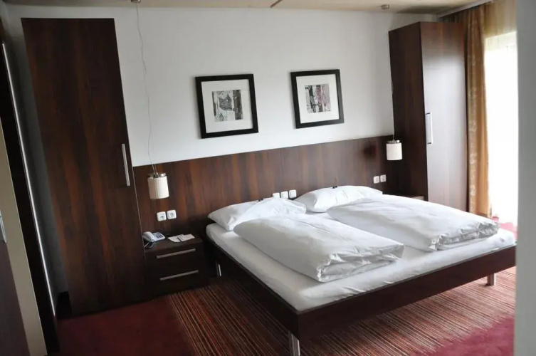 eduCARE Hotel