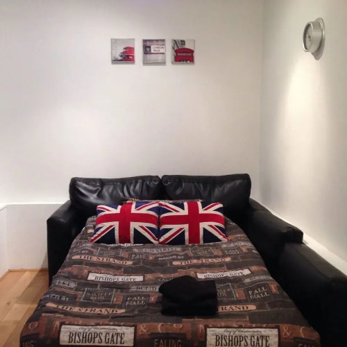 Trafalgar Square Apartments