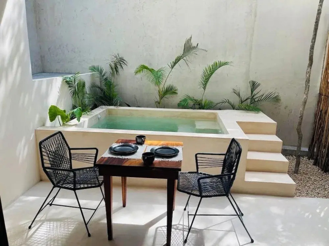 Private Jacuzzi with Pool  Studio S11