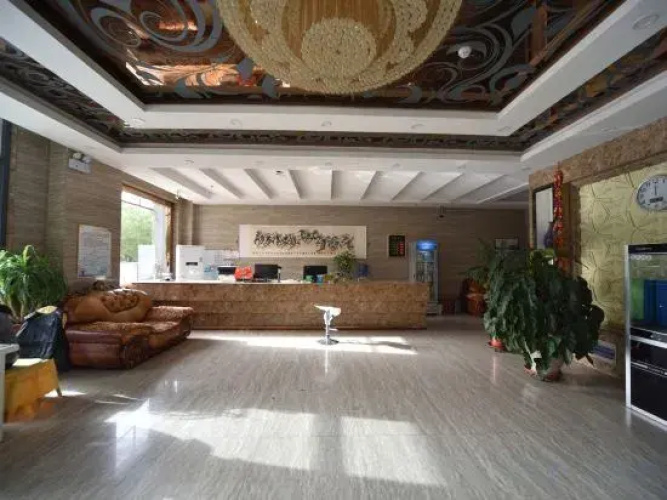 Ruoqiang Galaxy Hotel
