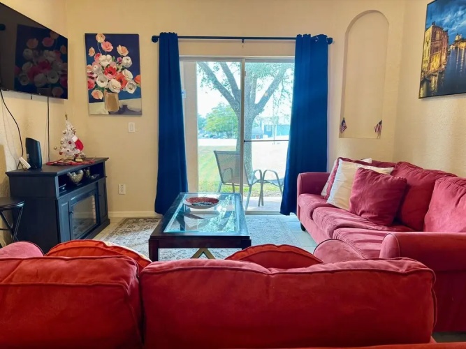 Regal Palms Swanky