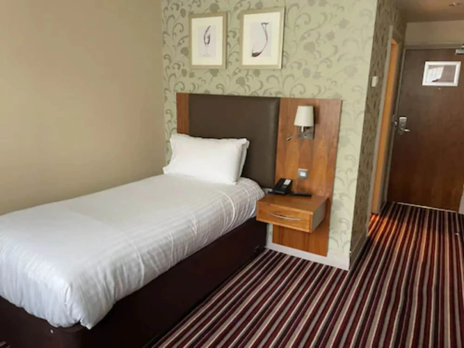 Gloucester Robinswood Hotel