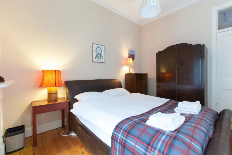 2 Bedroom Central Apartment
