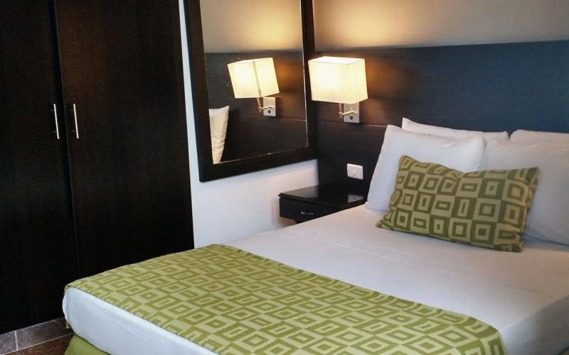 Hotel Manantial