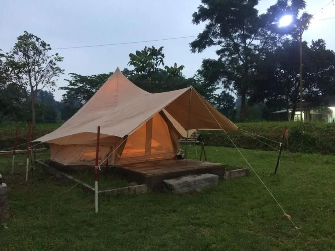 Puncak Camp Hills