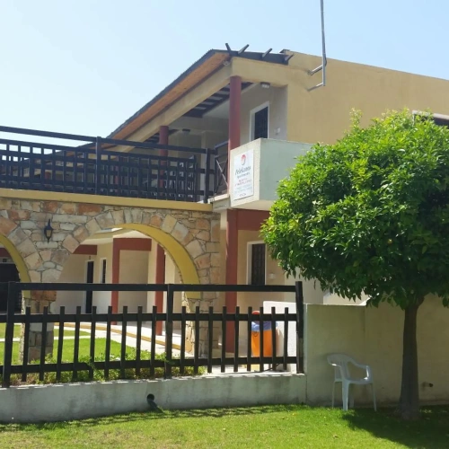 Pelekanos Apartments