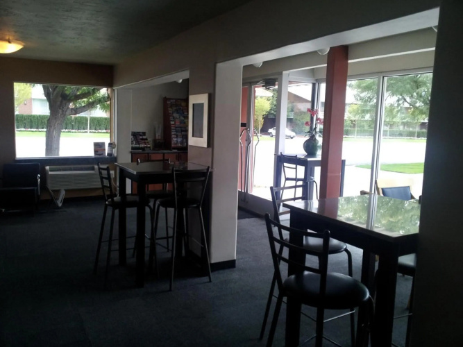 Metropolitan Inn photo 9