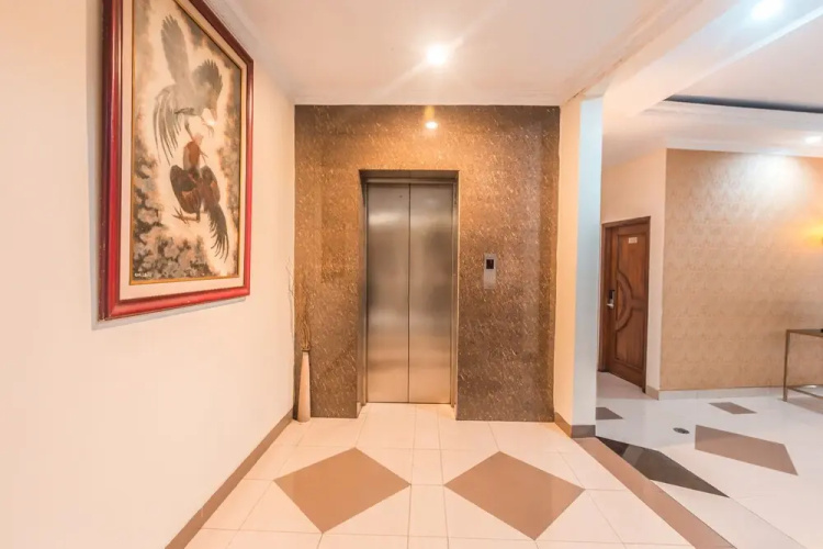 Wisma Lux Barkah by OYO Rooms