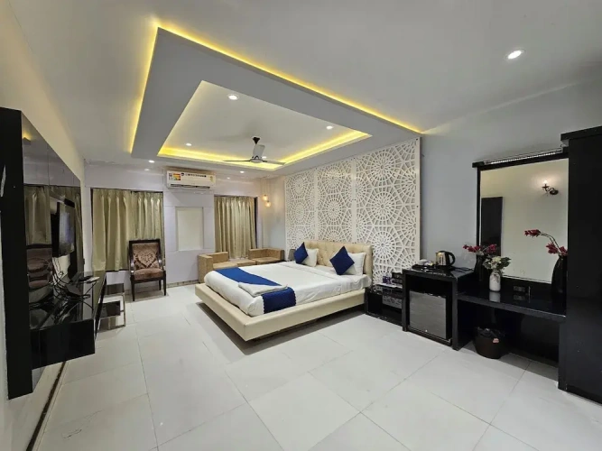 Premium Double room with city view