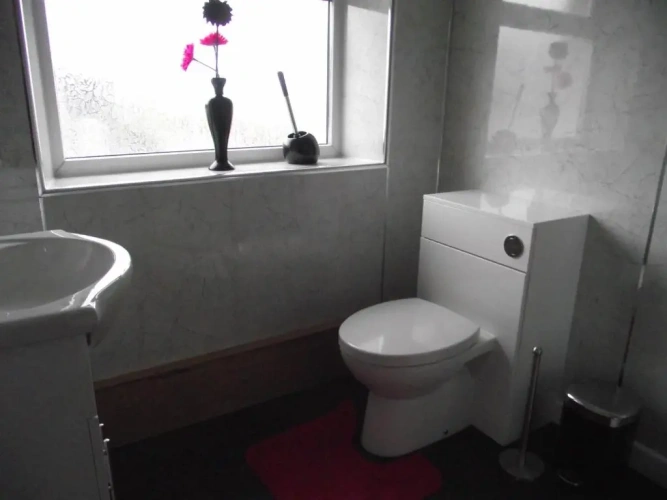 2 Bedrooms Cottage