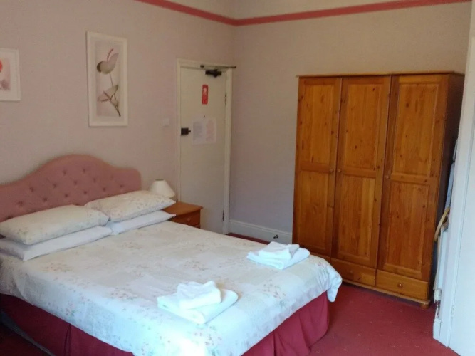 Wavecrest Lodge