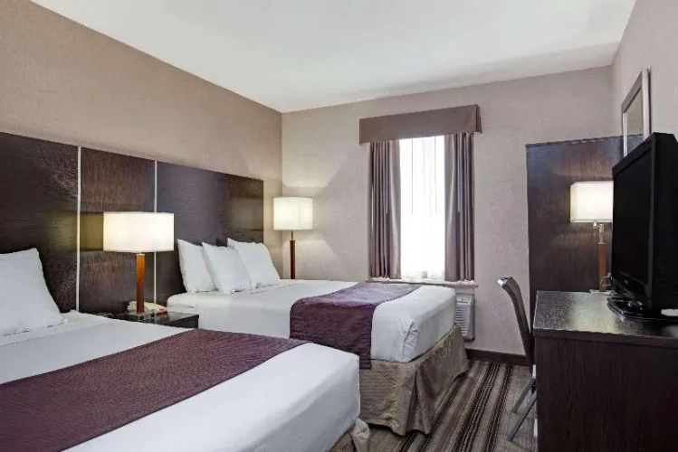 Quadruple room