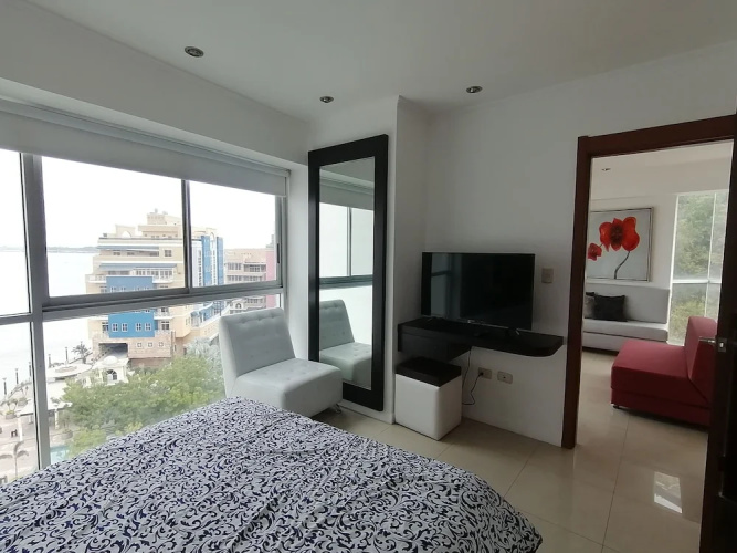 Luxury Suites Riverfront GYE