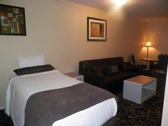 Creston Hotel