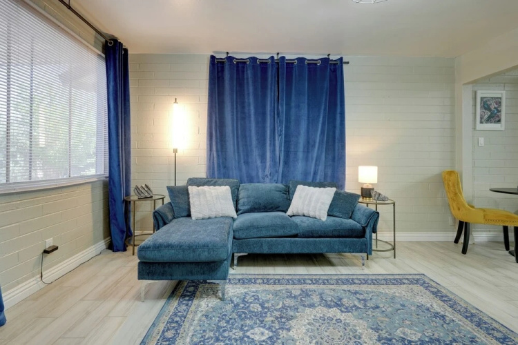 3 Mi to Roosevelt Row Arts District: Apt w/ Patio