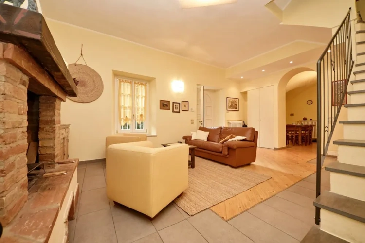 3 Bedrooms Apartment