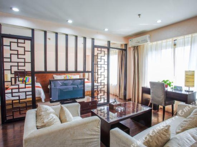 Deluxe Quadruple Suite