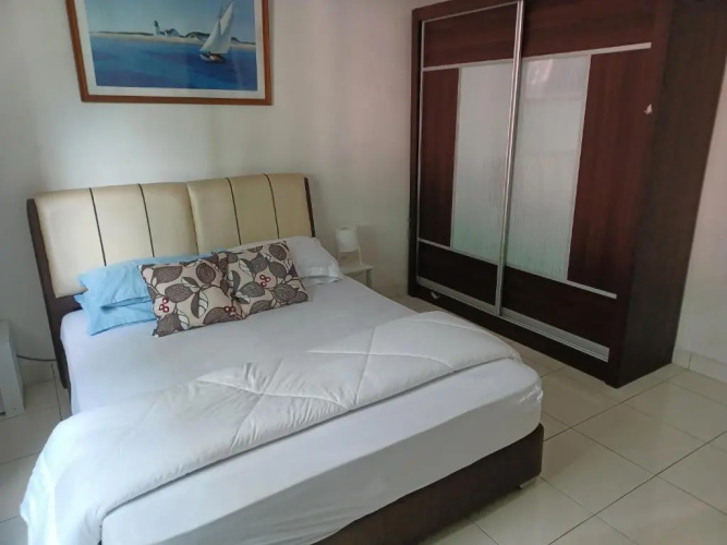 Indah Alam Condo