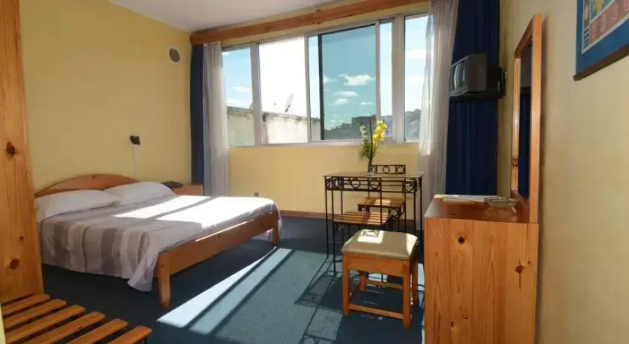 Aina Hotel