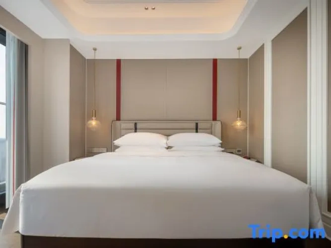 Executive Suite with panoramic view