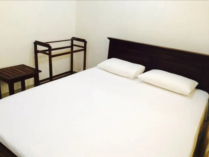 Sleep cheap hostel