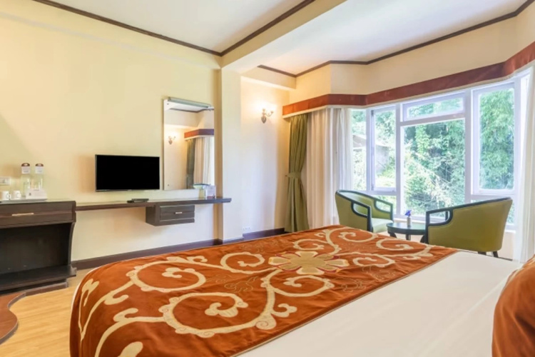Summit Lillium Hotel & Spa