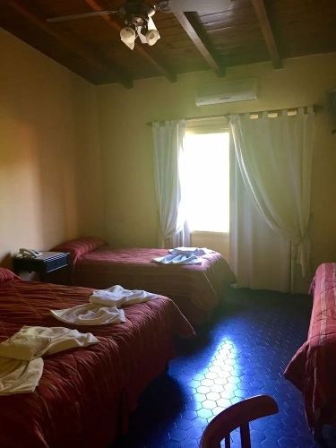 1 Bedroom Standard Quintuple Family room