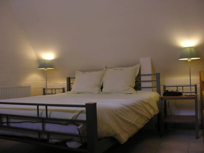 Hotel Asiris