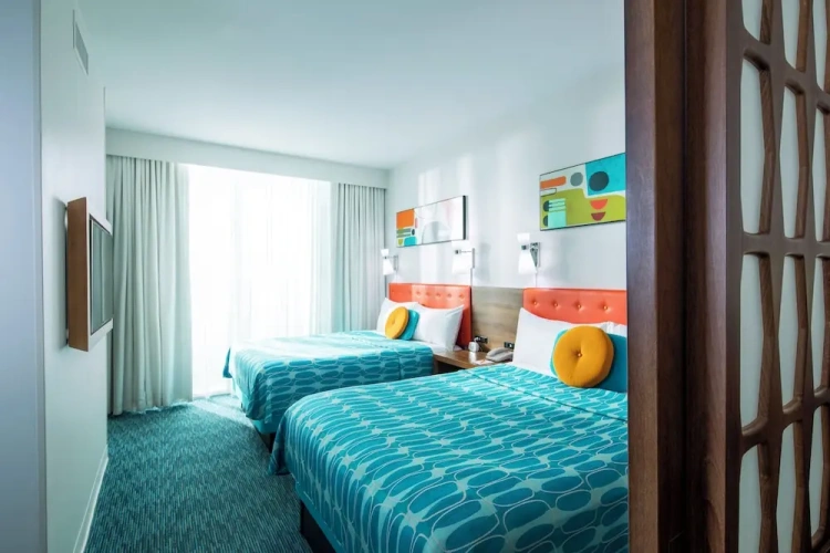 Family Interior Entry Suite Poolside