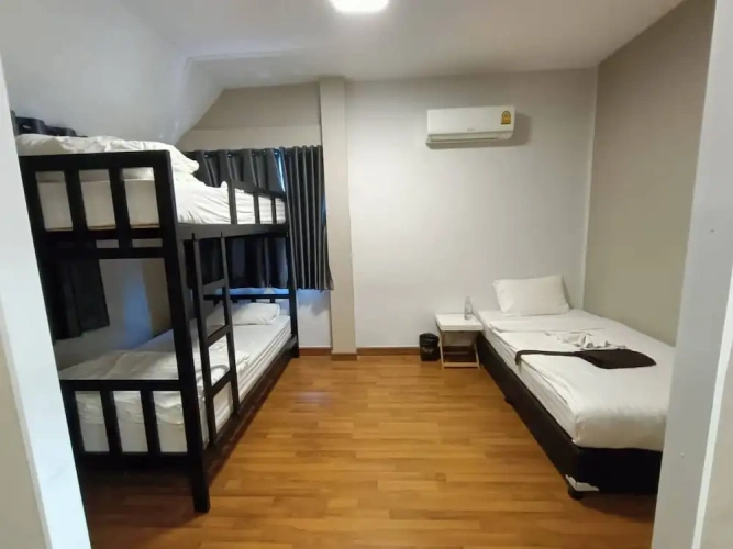 Standard Quadruple room with balcony