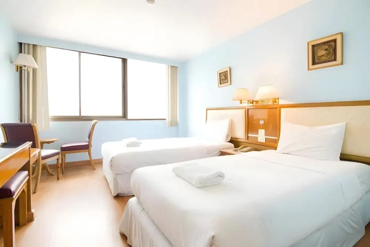 Deluxe Double room with city view