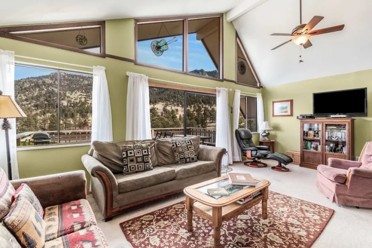 3 Elk - 4 Br Home