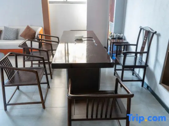 Yuanyun Hotel (Anqing Textile South Road)