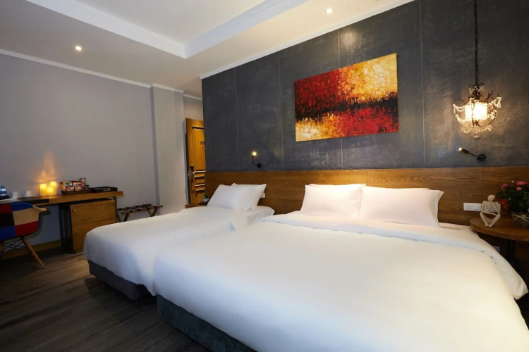 Hanoi Calido Hotel